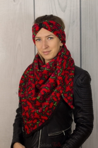 Czerwona chusta polarowa folk krakowska z pomponami unisex